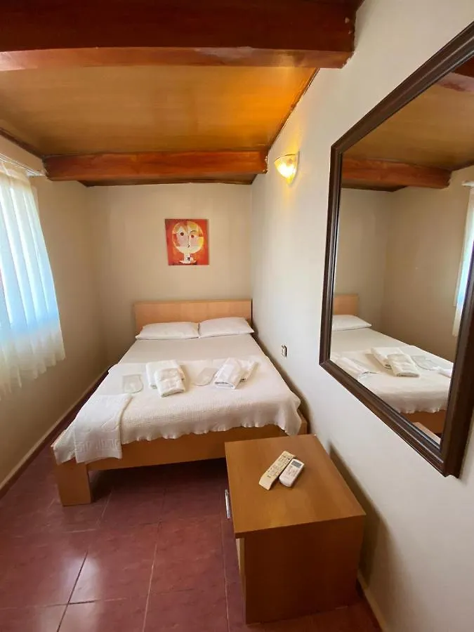Nese Hotel Çeşme 2*,  Turcja