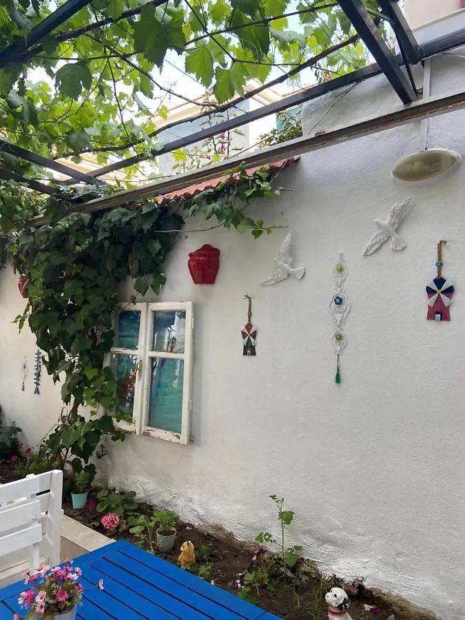 Nese Hotel Çeşme 2*,