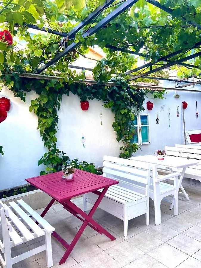 Nese Hotel Çeşme